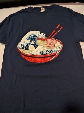 Fruit of the Loom Navy Crewneck Tee The Wave Ramen Medium